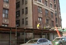 Photo of Hurrah for removal of 21-year-old Harlem scaffolding — but there’s much more to be done